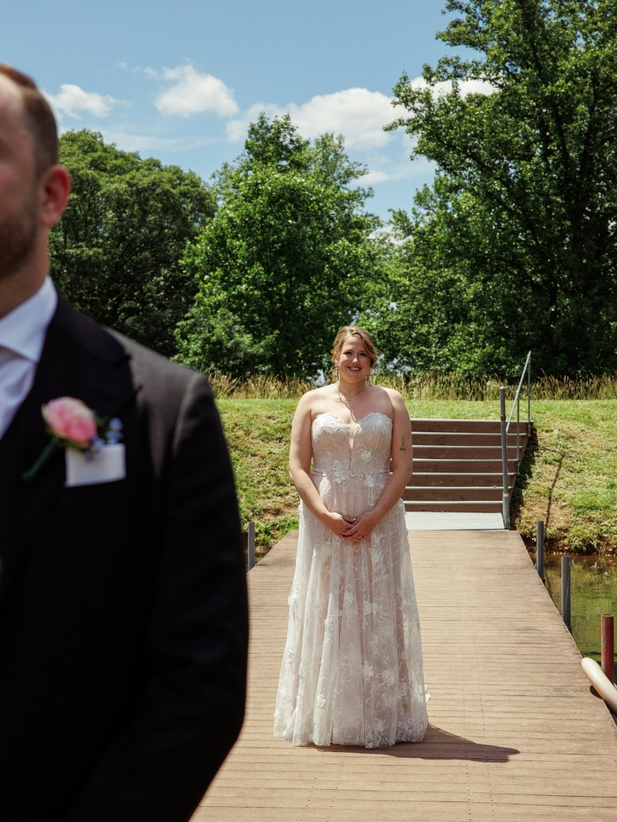 Bride and Groom first look