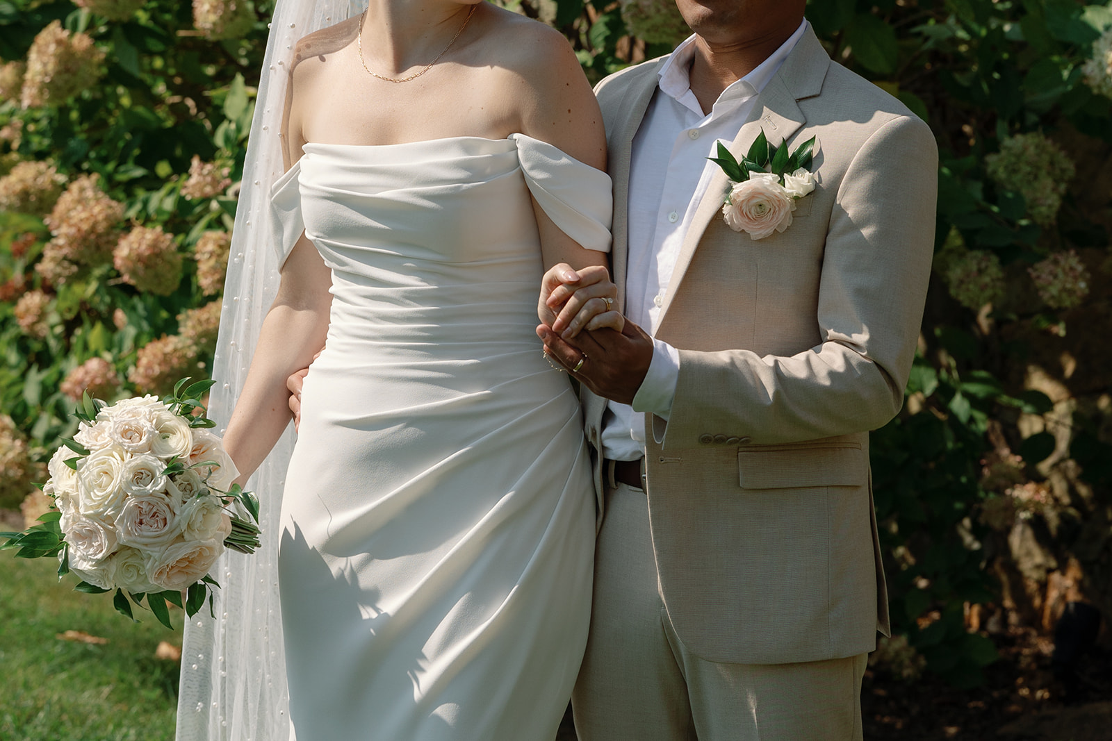 Just married portraits at Stone Tower Winery