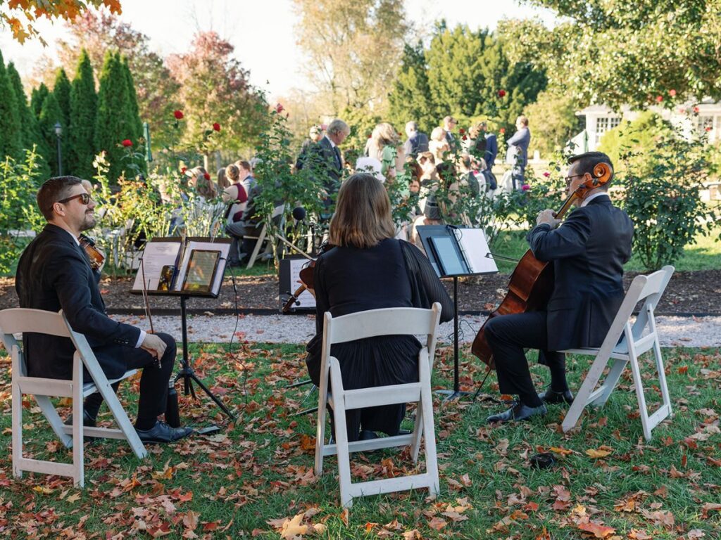 Historic mansion wedding in Taneytown MD.