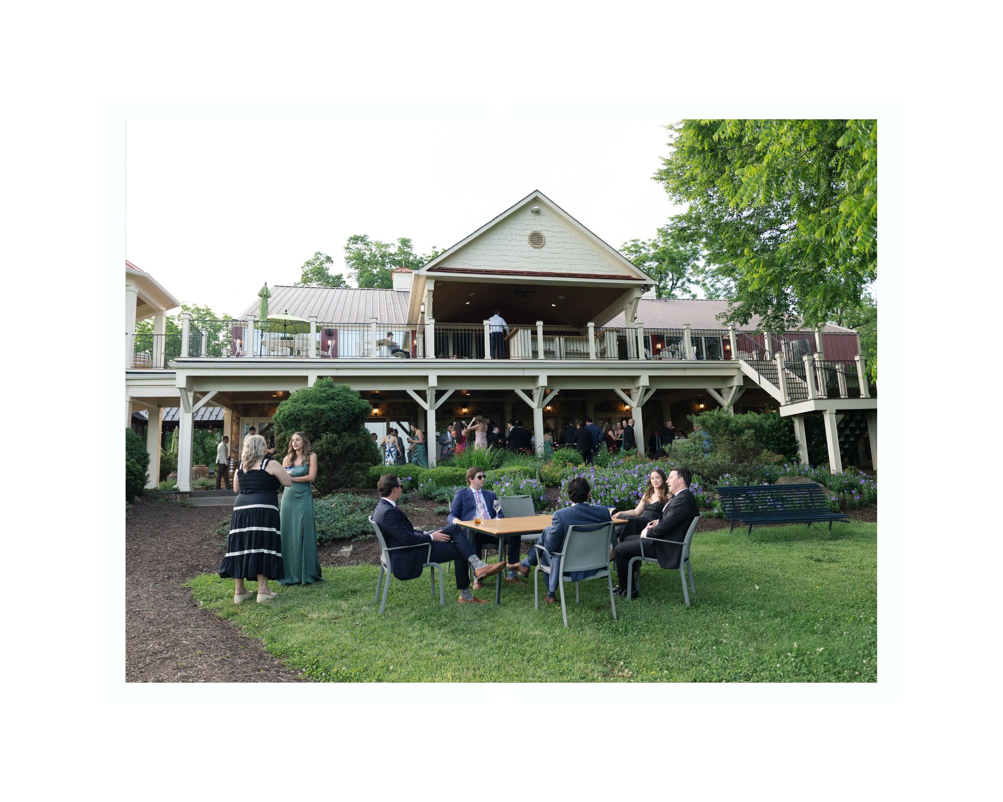 Cocktail hour at Cana Vineyards